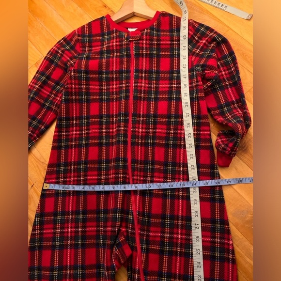 Lands’ End Plaid Footed Onesie Pajamas 8 - Picture 8 of 9